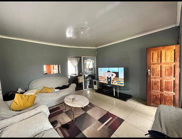 3 BEDROOM HOUSE FOR SALE IN BAKERTON